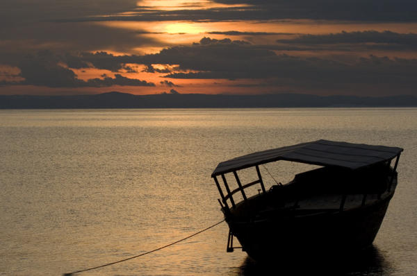 LAC TANGANYIKA TANZANIE MAHALE NATIONAL PARK